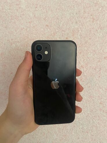 Apple iPhone: IPhone 11, Б/у, 64 ГБ, Черный, Наушники, Защитное стекло, Чехол, 87 %
