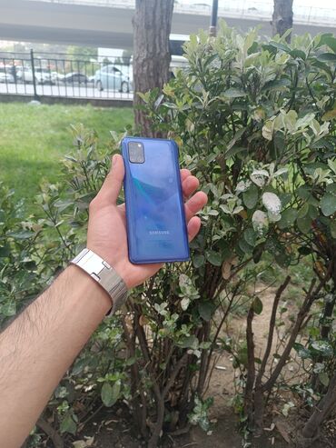 cat 428 e: Samsung Galaxy A31, 64 ГБ, цвет - Синий, Кнопочный, Отпечаток пальца, Face ID