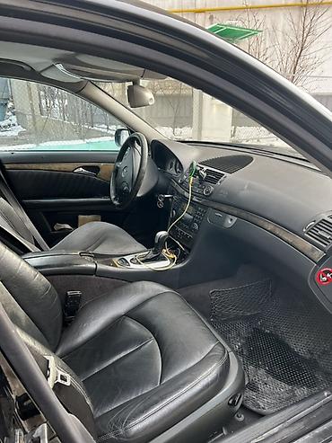 Mercedes-Benz: Mercedes-Benz E-Class: 2003 г., 3.2 л, Автомат, Газ, Седан — 6