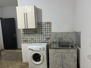 аппарат для промывки: Компактный кухонный гарнитур с мойкой и стиральной машиной. Состав: - — 1