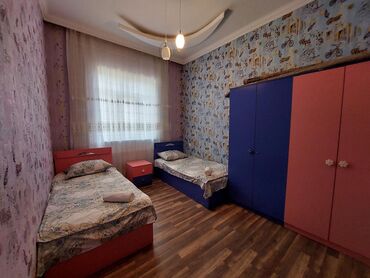 Günlük kirayə evlər: 200 kv. m, 4 otaqlı, Artezian quyusu, Kanalizasiya, Kombi — 9