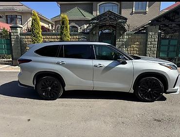 tayota progres: Toyota Highlander: 2024 г., 2.4 л, Автомат, Бензин, Кроссовер — 4