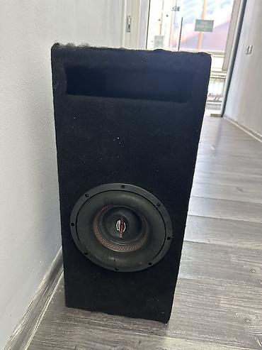 Avtoelektronika: Soundmax SX-600.1D model nömrəli 12 voltluq avtomobil gücləndiricisi — 2