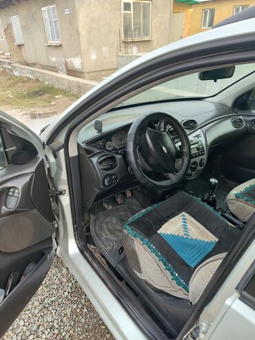 Ford: Ford Focus: 2001 г., 1.8 л, Механика, Дизель, Универсал — 9