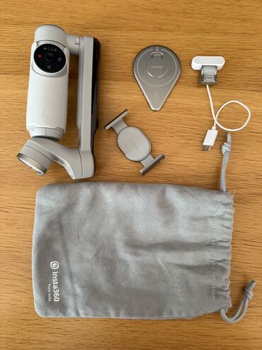 Telefon üçün stabilizatorlar: Insta360 Flow Pro Dəstəyə Gimbal’n özü, tutacaq, çexol daxildir (qutu