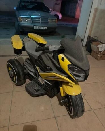 Beşiklər: Milana…Endirim Motoskl qiymeti 180man Tezedi demek olar 2 3 defe