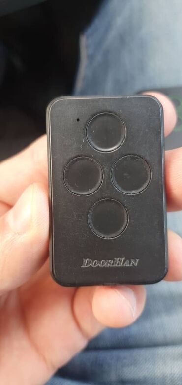 Пульты для ворот и шлагбаумов: Брелок для ворот Пульты-брелоки дистанционного управления для ворот — 24