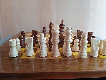 нарды картье: Шахматы маленькие ( 2500 сом), шахматы средние — 6