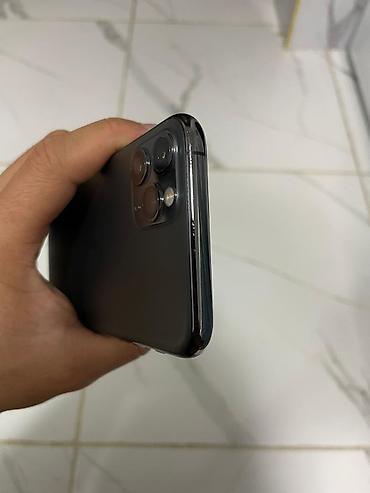 Apple iPhone: IPhone 11 Pro, Б/у, 64 ГБ, Чехол, 81 % — 6