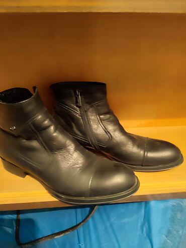 зимный обувь: Мужские ботинки зимние 40р. из чистой кожи