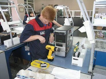 услуга ремонт стиральной машины: Срочный ремонт компьютеров с выездом. Форматирование, установка