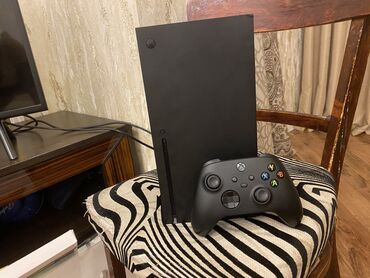 oyun rulları: Xbox series x 1 tb yaddas 2 heftedi almisam moskvadan birdene ezigi