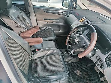 Toyota Ipsum: 2002 г., 2.4 л, Автомат, Бензин, Минивэн