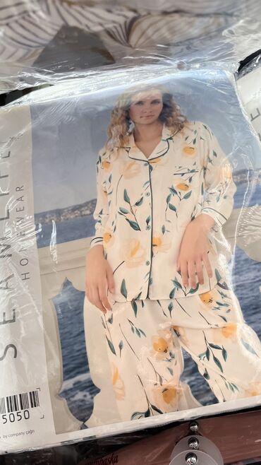 Другая женская одежда: Пижамы
Халаты Орто Сай — 21