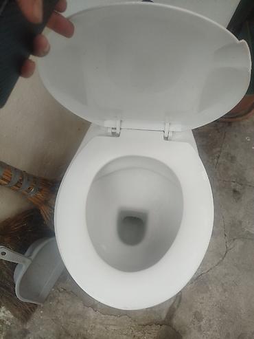 su qab: Mival markalı Unitaz (çəni üstündə) - Rəng: Ağ - Material: Seramik - — 1
