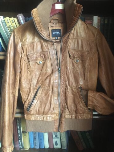 Kurtkalar: Dəri kurtka, Bershka, XL — 7