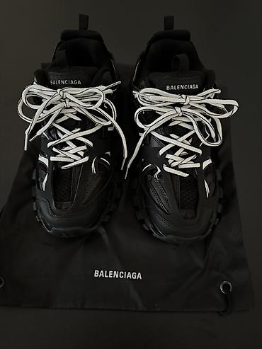 bağlı ayaqqabılar: Balenciaga Track idman ayaqqabısı satılır. Ölçü: 43 Vəziyyəti: Tam — 3