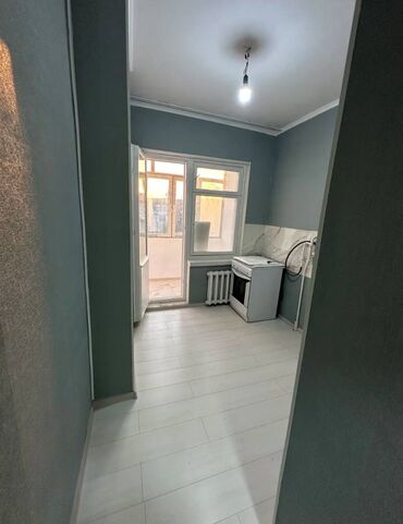 срочно продам квартиру в баку: 3 комнаты, 73 м², 105 серия, 9 этаж, Евроремонт