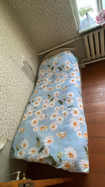 кровать с ящиками: Односпальная кровать, С ящиком для хранения, длина - 195 см