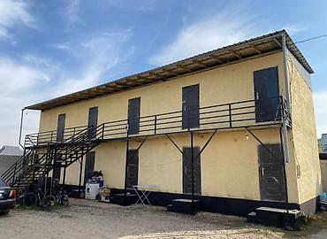 Продажа отелей и хостелов: ⸻ СРОЧНО! Продается готовый доходный бизнес — 10-квартирный дом 🏠 — 1