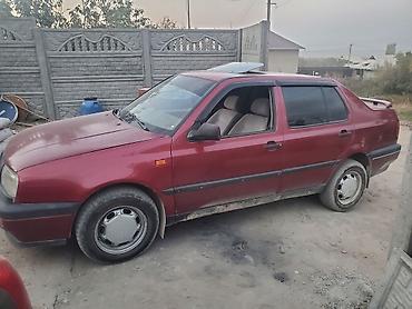 Volkswagen: Volkswagen Vento: 1993 г., 1.8 л, Механика, Бензин, Седан — 2