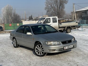 Toyota: Toyota Camry: 2000 г., 2.2 л, Автомат, Газ, Седан