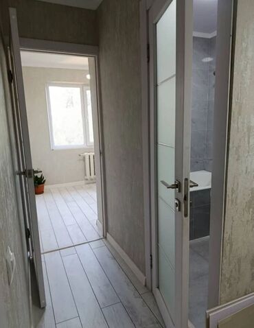 срочно сдаётся квартира маладая гвардия: 1 комната, 32 м², 104 серия, 4 этаж, Евроремонт