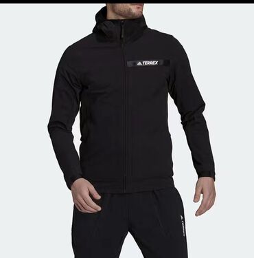 зимние спортивные куртки: Куртка цвет - Черный