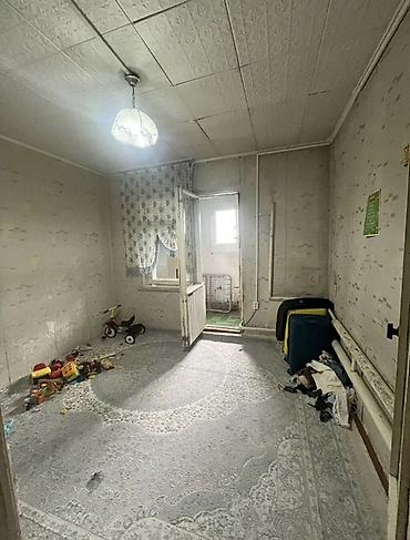 пригороде: 3 комнаты, 1 м², 1 этаж, Старый ремонт — 4