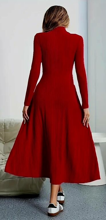 Кофты, свитеры: Qırmızı triko don - Rəng: parlaq qırmızı/bordo ton - Model: uzunboğaz