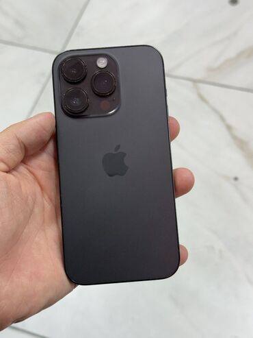 Apple iPhone: IPhone 14 Pro, Б/у, 128 ГБ, Черный, 93 % — 1