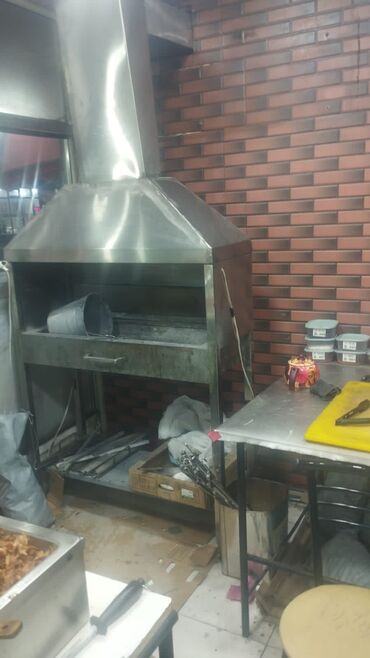 Restoran manqalları: Koz doner manqal aparati havalandirma ile birlikde 350 Azn. Olchu