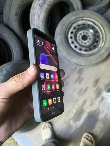 телефон нот9: Xiaomi, Redmi 7A, Б/у, 32 ГБ, цвет - Черный, 2 SIM