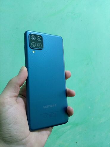 en ucuz samsung telefon: Samsung Galaxy A12, 32 GB, rəng - Göy, Barmaq izi, Face ID