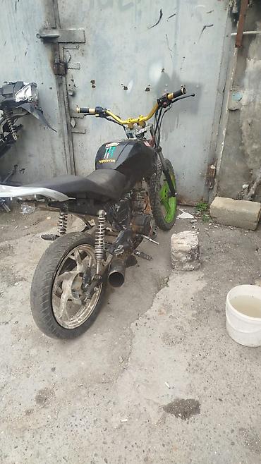 kros motor: Motosiklet – Küçə/Street tərzində yığılmış layihə motosu — 1