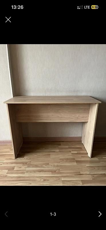 Стол новый.Сделали по заказу за 3000 сом,но продаём дешевле в связи с