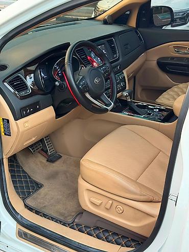 Kia: Kia Carnival: 2021 г., Минивэн — 19