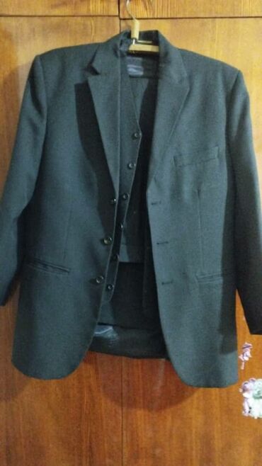 шикарные мужские костюмы: Костюм M (EU 38), цвет - Черный