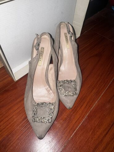 очки ночные для водителей: Туфли CORINA на каблуке с открытой пяткой (slingback). - Материал