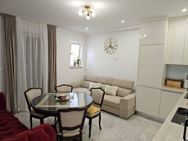 Izdaje se apartman u centru Stobreca-Hrvatska Izdaje se apartman u