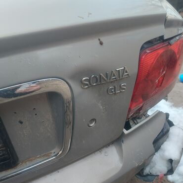 Другие автозапчасти: Hyundai Sonata 2002 жыл 
2 литр автомат коробка 
Мотор заводской газ — 19