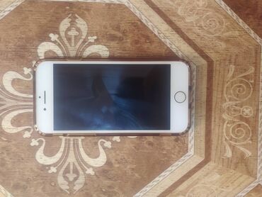 Apple iPhone: IPhone 7, 32 GB, Jet Black