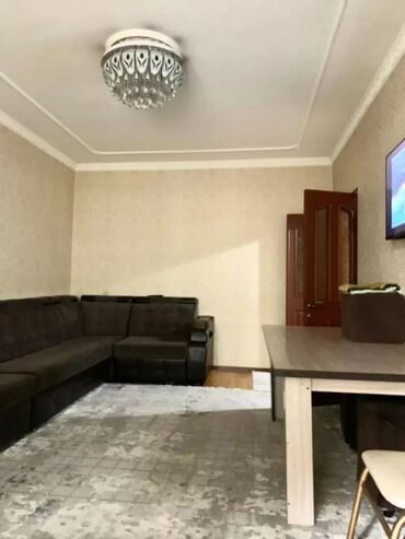 1 комнатная квартира без ремонта: 3 комнаты, 88 м², 105 серия, 1 этаж, Косметический ремонт