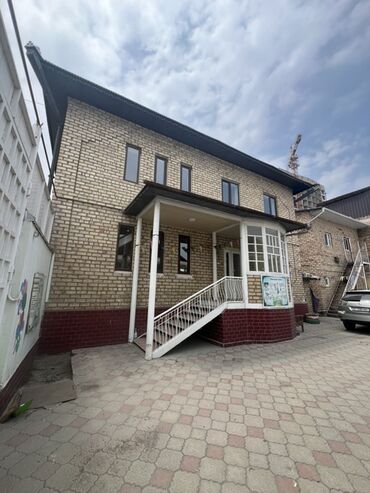 сдается дом под офис: Сдаю Офис, 220 м², В административном здании