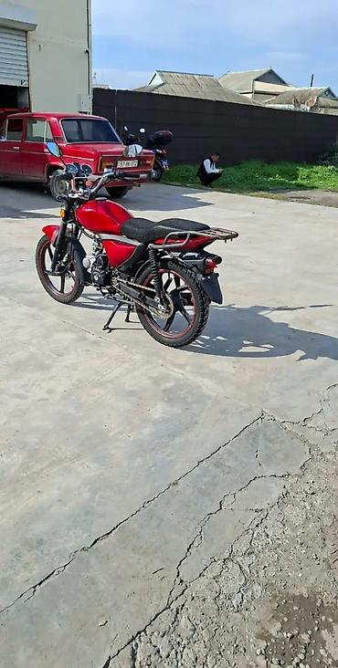 moto hisseler: M50.80kub.otur sur heç bir problemi yoxdu. qabağ fara arxa sotup var — 2