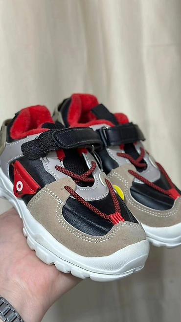 Ботинки и ботильоны: Срочно продаются. Скидка . Акция. Женские челси на массивной подошве — 7