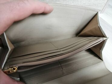 Άλλα: Πορτοφόλι Salvatore Ferragamo. Δέρμα. Πολύ καλή κατάσταση. Διαστάσεις — 9
