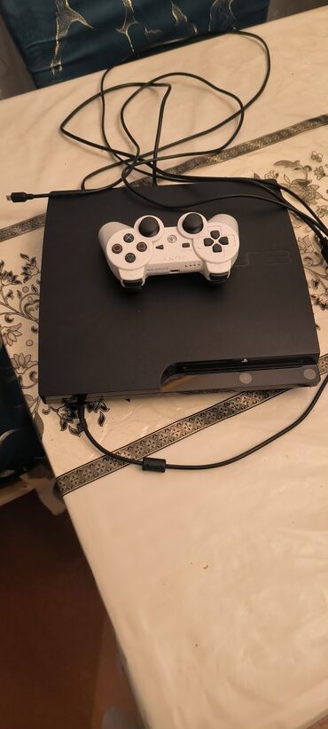 PS2 & PS1 (Sony PlayStation 2 & 1): Sony PlayStation 3 Slim oyun konsolu Xüsusiyyətlər: - Model: PS3 Slim