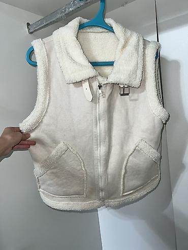 Другая женская одежда: Женская одежда – подборка из 4 вещей 1) Платье - Белое с нежным — 4