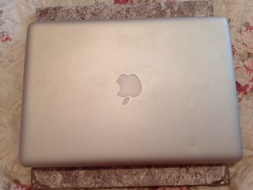 Мониторы: Macbook pro (kohne model 2008-2010 arası olmalıdır )satılır.!!! 10%